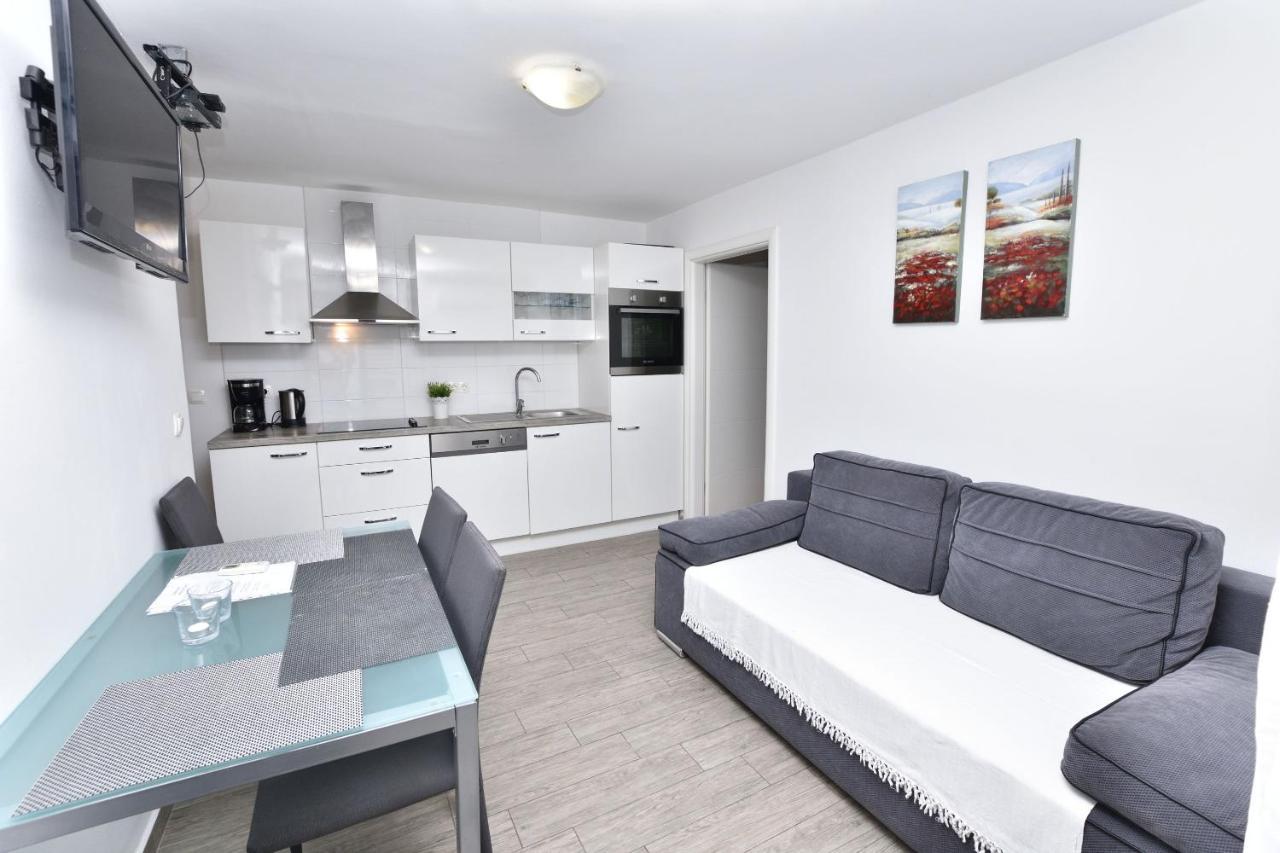 Apartment Ivan Primošten Zewnętrze zdjęcie